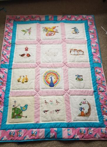 Photo of (QUILTED) Birdss quilt