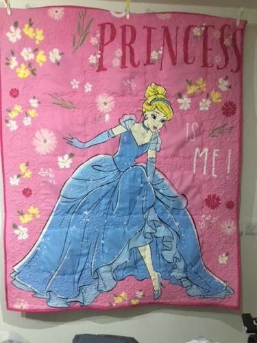Photo of Rebecca-Louises quilt