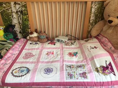 Photo of Isla-Roses quilt