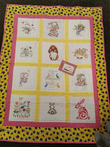 Photo of Stephanie Cs quilt