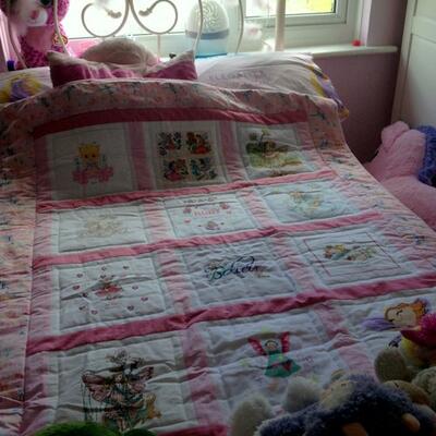 Photo of Ruby Ts quilt