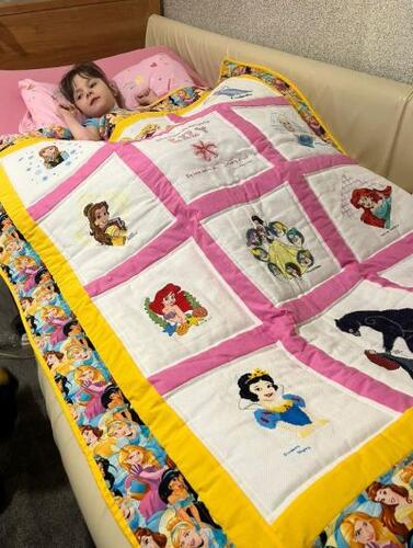 Photo of Lily Ds quilt