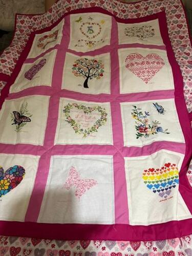 Photo of Layla Bs quilt