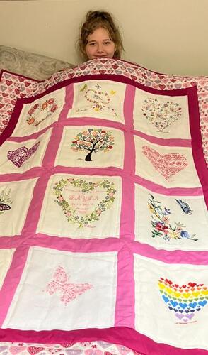 Photo of Layla Bs quilt